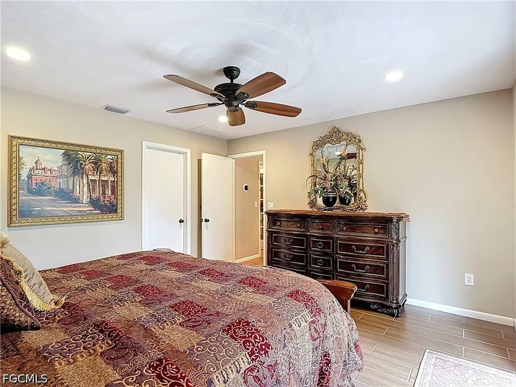 1405 SW 5th Place Cape Coral FL 33991