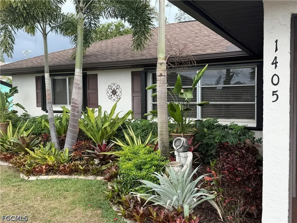 1405 SW 5th Place Cape Coral FL 33991