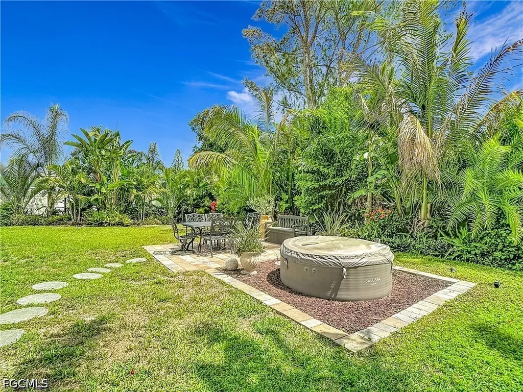 1405 SW 5th Place Cape Coral FL 33991