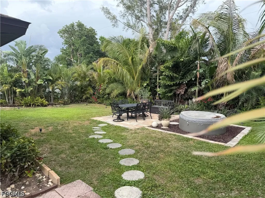 1405 SW 5th Place Cape Coral FL 33991