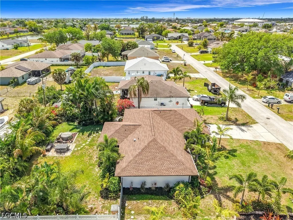1405 SW 5th Place Cape Coral FL 33991