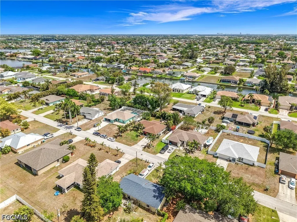1405 SW 5th Place Cape Coral FL 33991