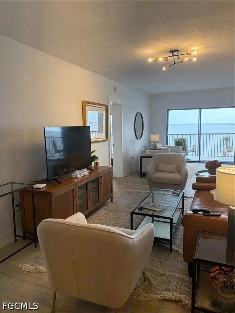 1920 Virginia Avenue SW Fort Myers FL 33901