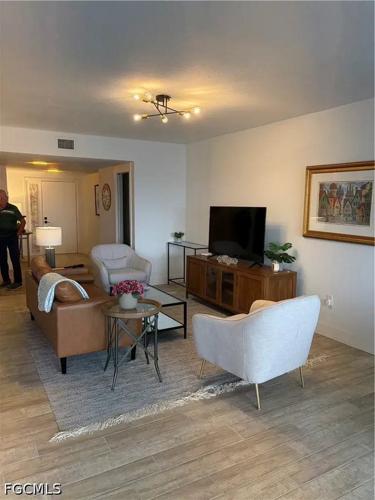 1920 Virginia Avenue SW Fort Myers FL 33901