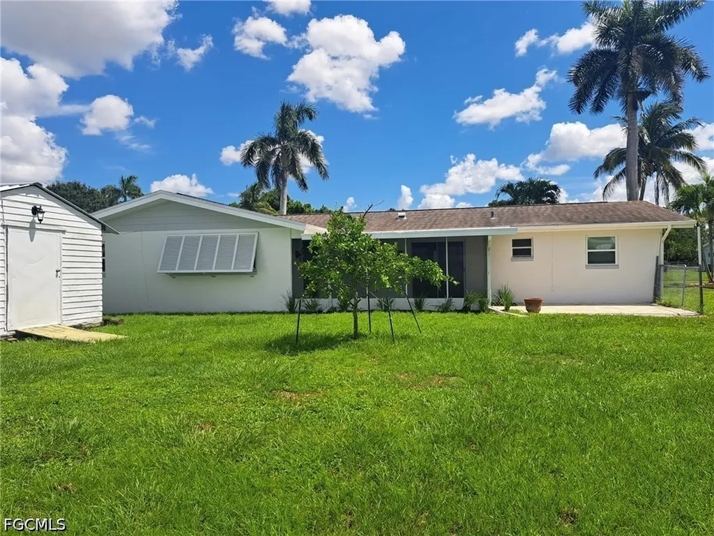 6313 Saint Andrews Circle S Fort Myers FL 33919