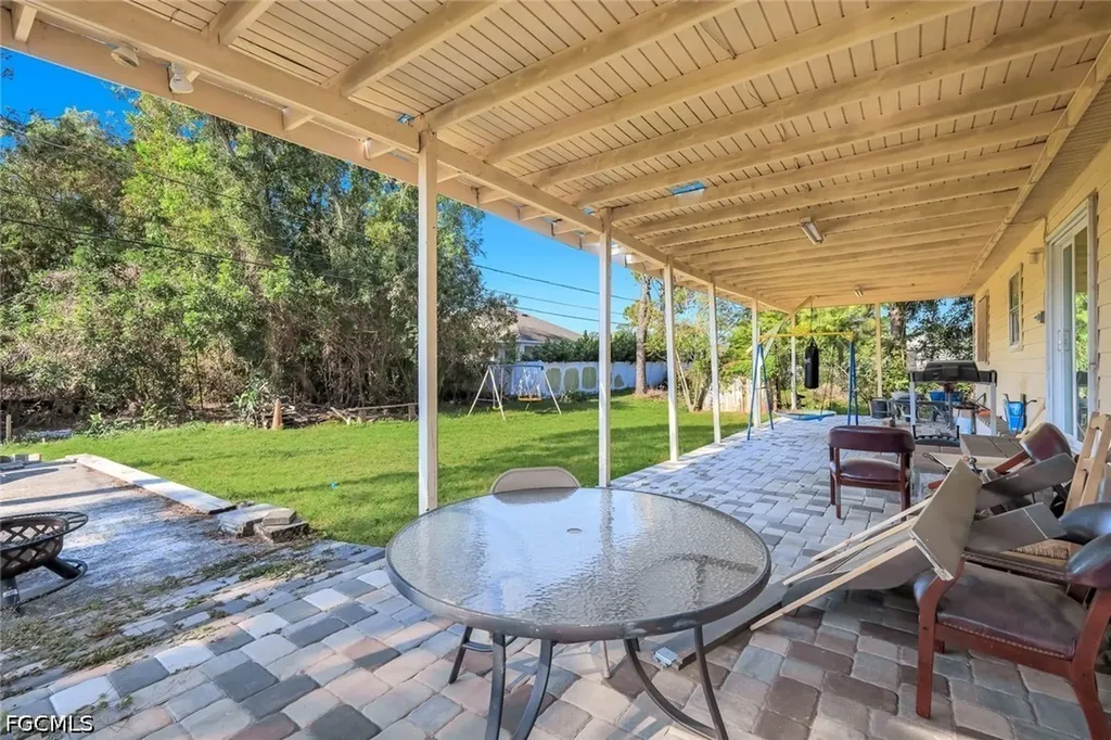 8362 Bamboo Road Fort Myers FL 33967