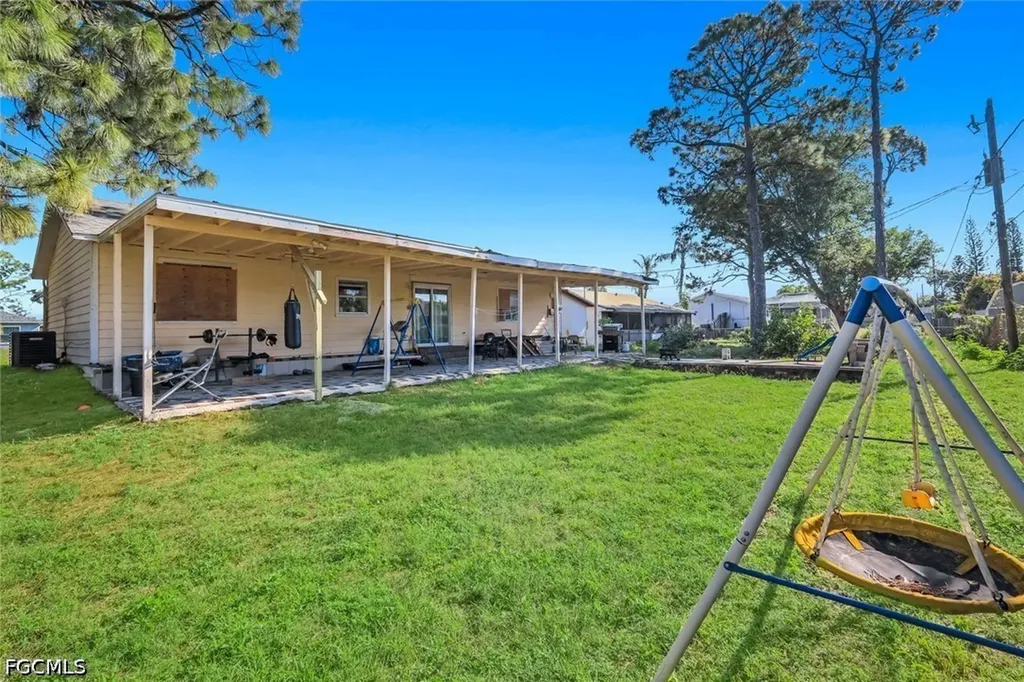 8362 Bamboo Road Fort Myers FL 33967