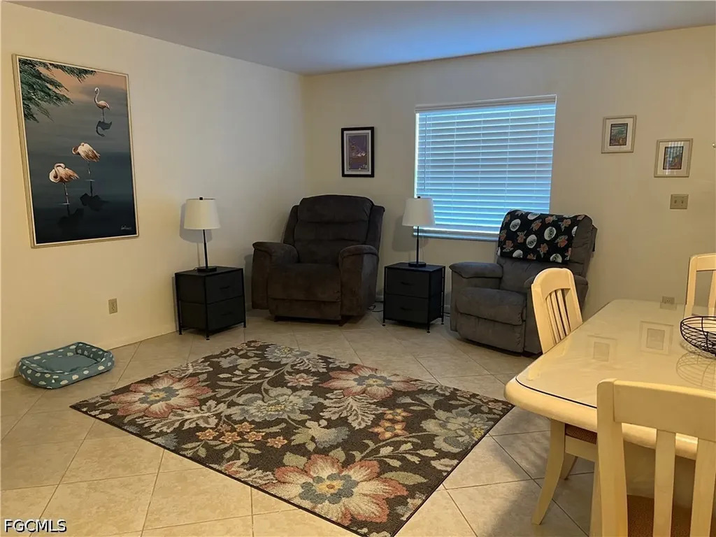 4513 SW 8th Court Cape Coral FL 33914