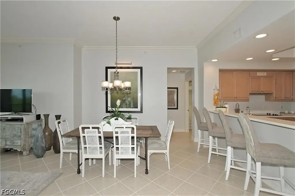 2738 Tiburon Boulevard E Naples FL 34109
