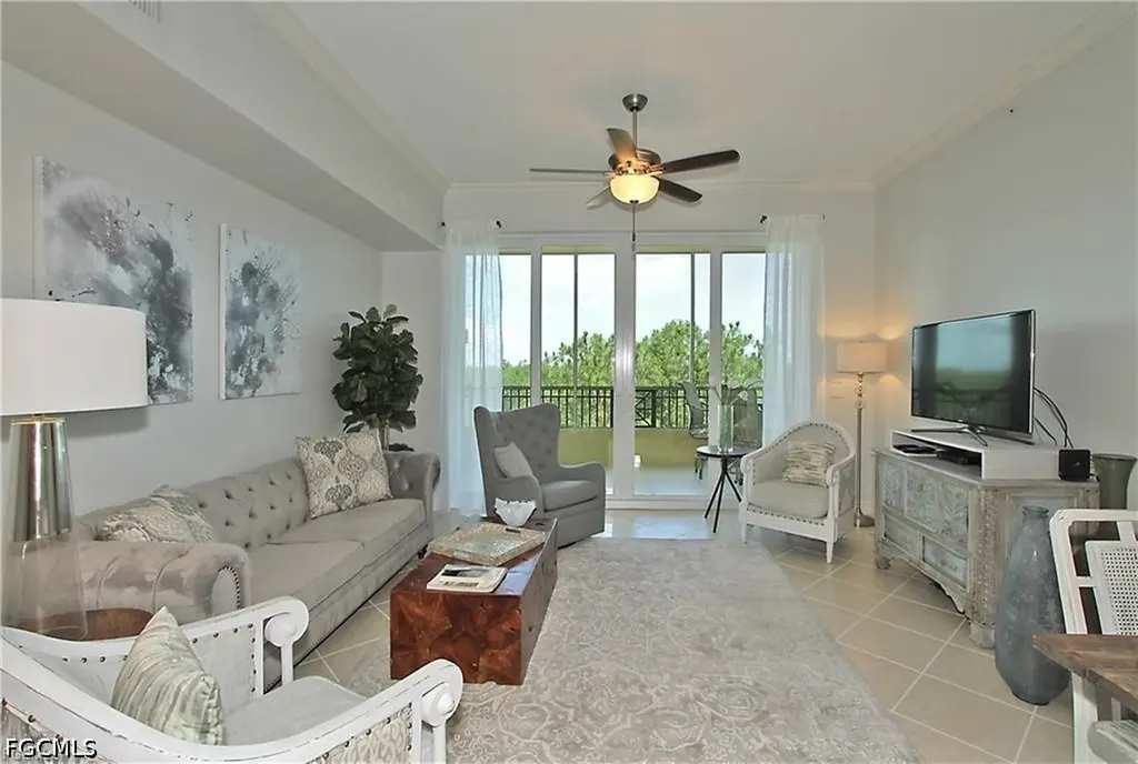 2738 Tiburon Boulevard E Naples FL 34109