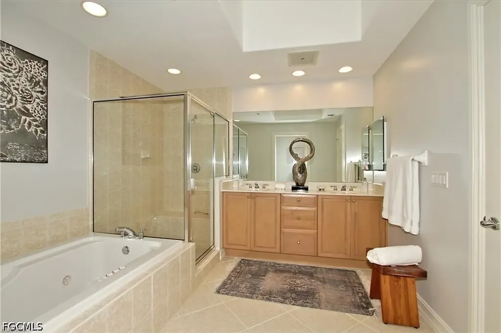 2738 Tiburon Boulevard E Naples FL 34109