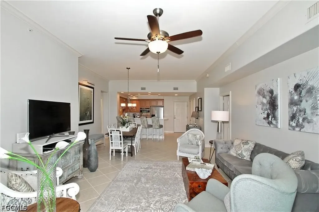 2738 Tiburon Boulevard E Naples FL 34109