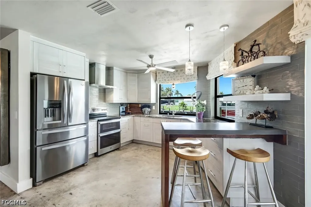 409 Tower Drive Cape Coral FL 33904