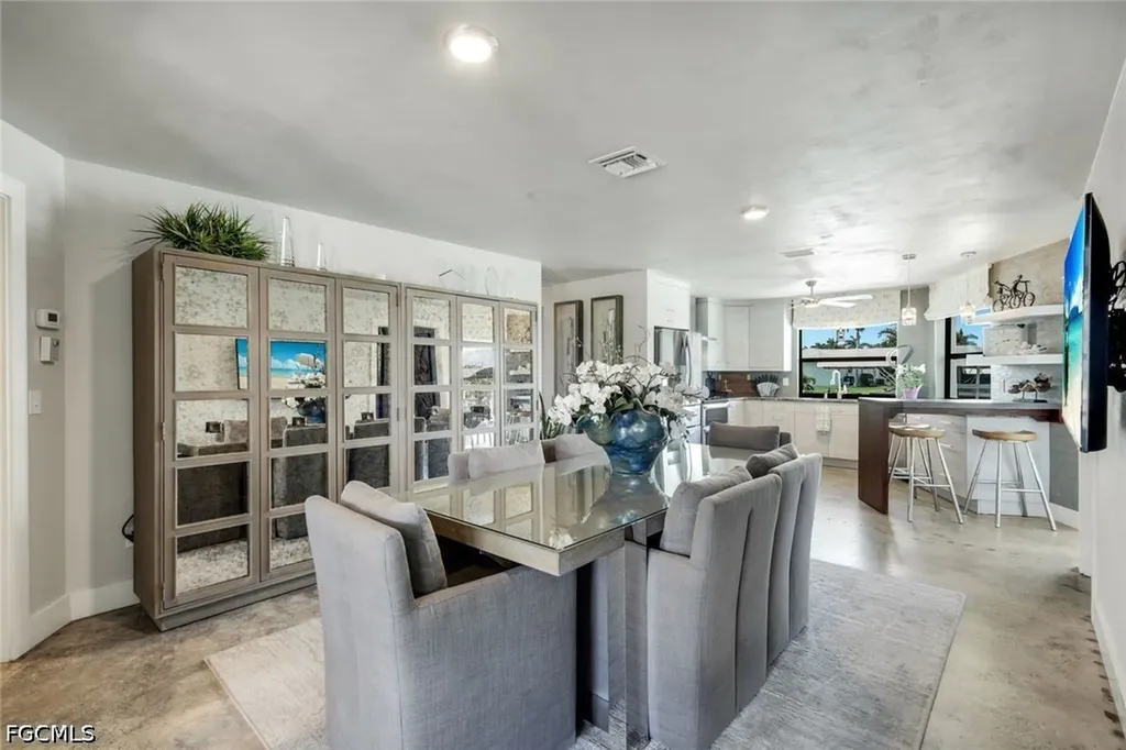 409 Tower Drive Cape Coral FL 33904