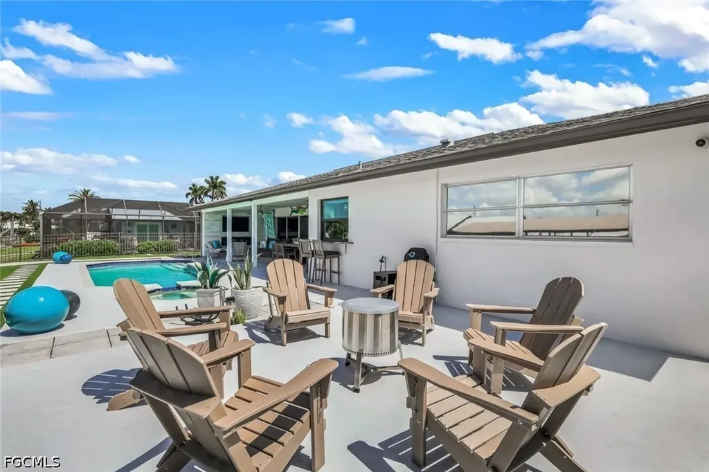 409 Tower Drive Cape Coral FL 33904