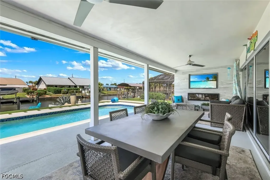 409 Tower Drive Cape Coral FL 33904