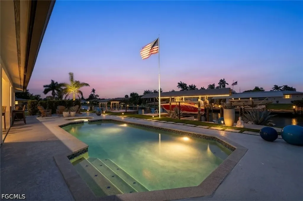 409 Tower Drive Cape Coral FL 33904
