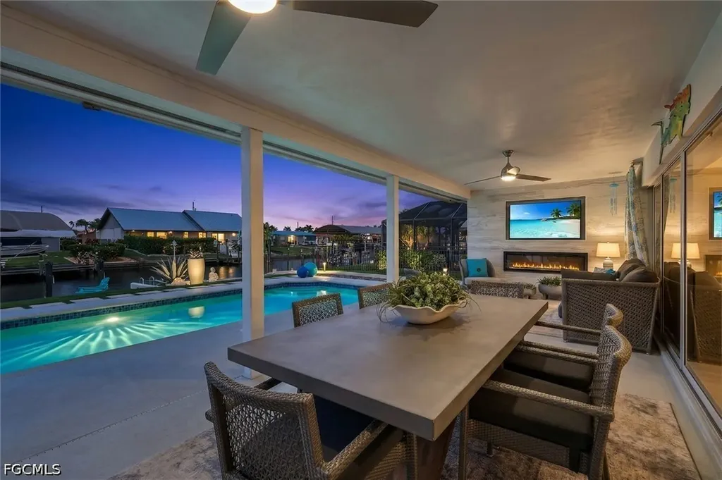 409 Tower Drive Cape Coral FL 33904