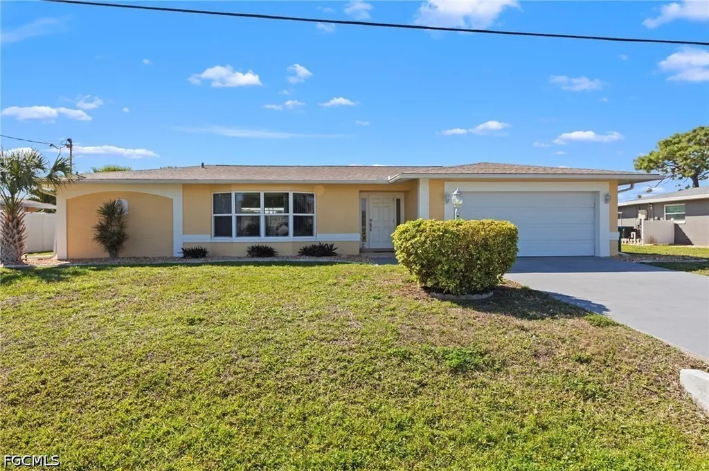 710 SE 43rd Street Cape Coral FL 33904