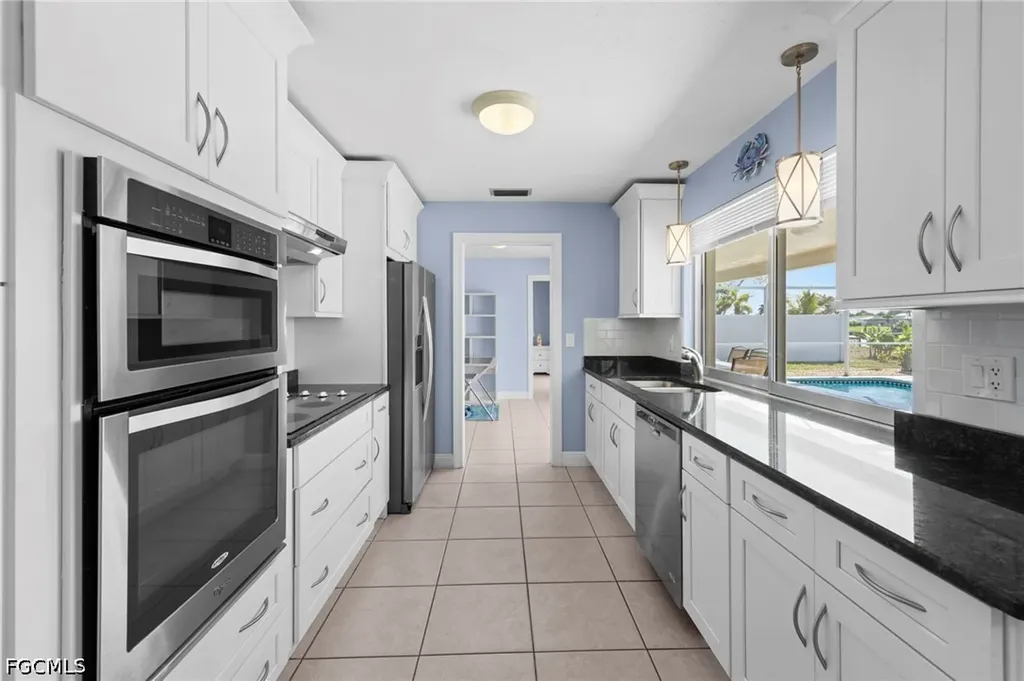 710 SE 43rd Street Cape Coral FL 33904