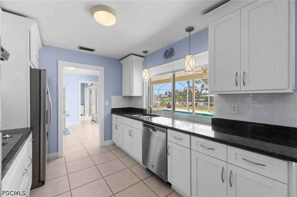 710 SE 43rd Street Cape Coral FL 33904