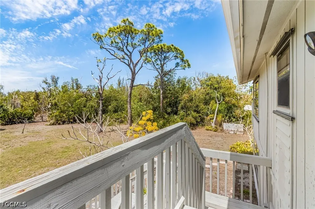 8677 Whispering Pines Drive St. James City FL 33956