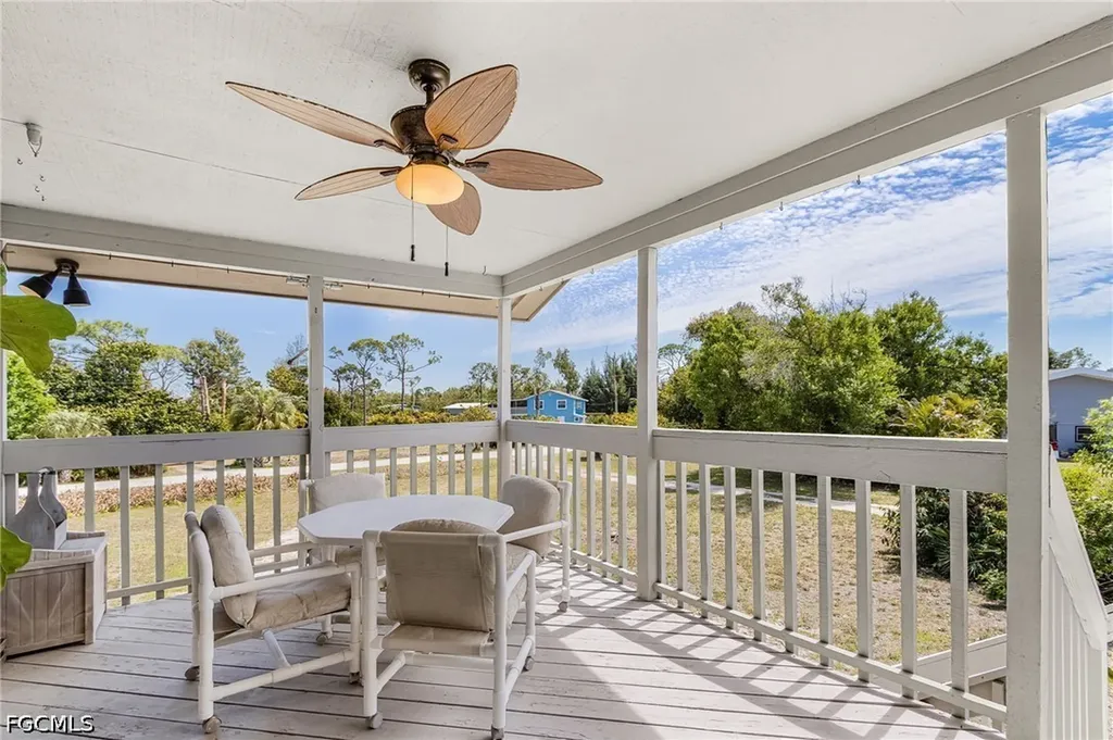 8677 Whispering Pines Drive St. James City FL 33956