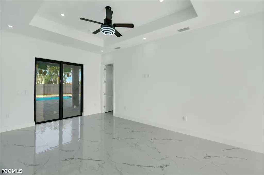 2 SE 20th Court Cape Coral FL 33990
