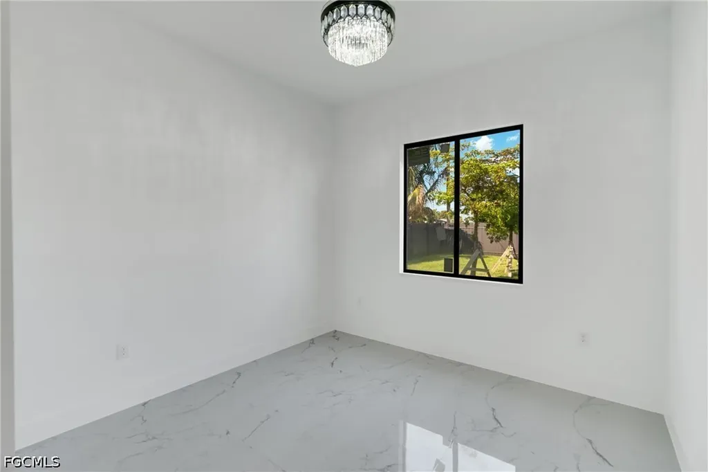 2 SE 20th Court Cape Coral FL 33990