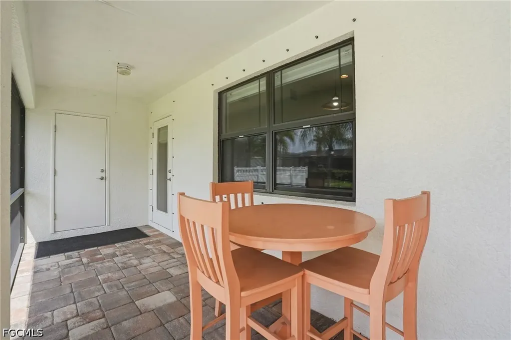2714 SW 28th Avenue Cape Coral FL 33914