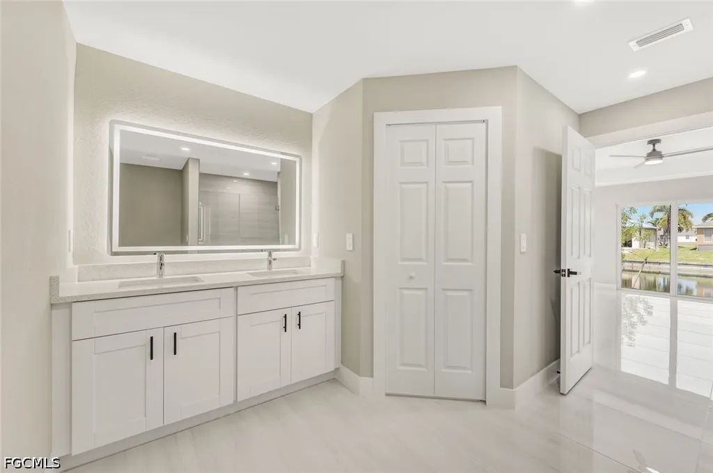 2821 NW 25th Lane Cape Coral FL 33993