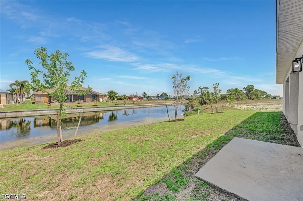 2821 NW 25th Lane Cape Coral FL 33993