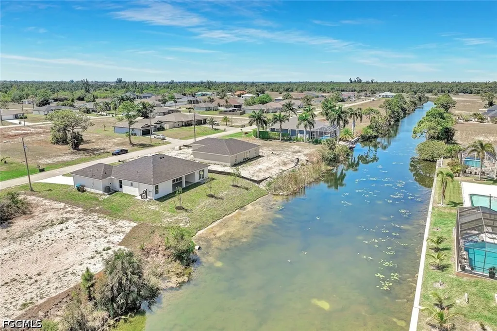 2821 NW 25th Lane Cape Coral FL 33993