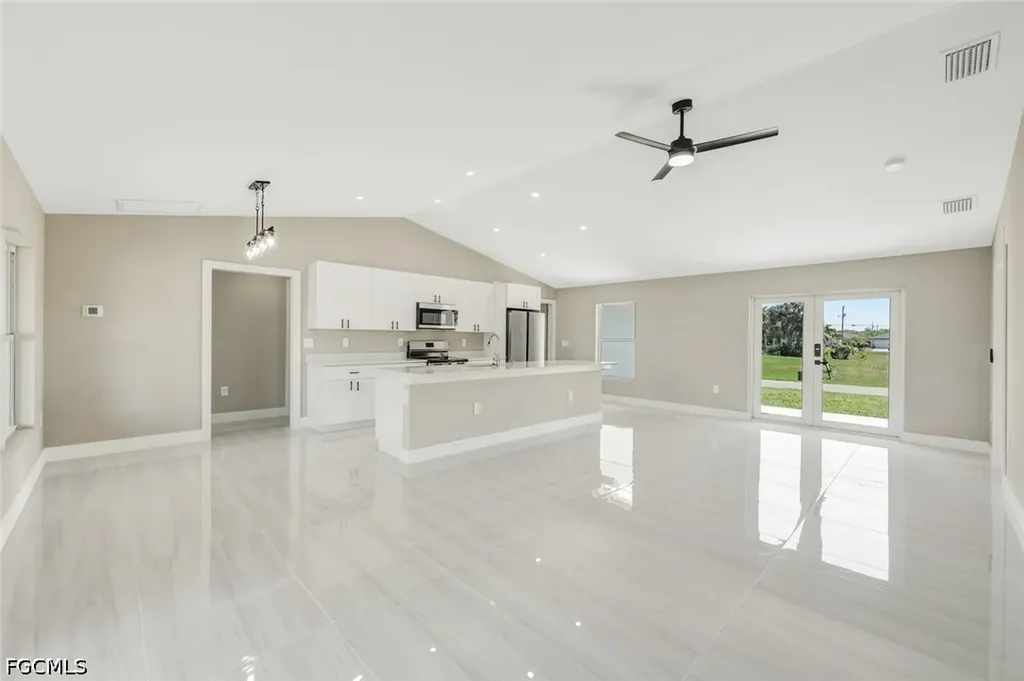 2821 NW 25th Lane Cape Coral FL 33993