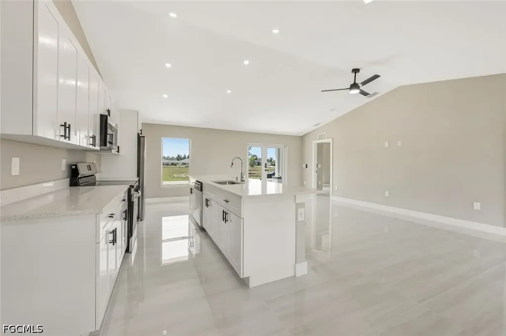 2821 NW 25th Lane Cape Coral FL 33993