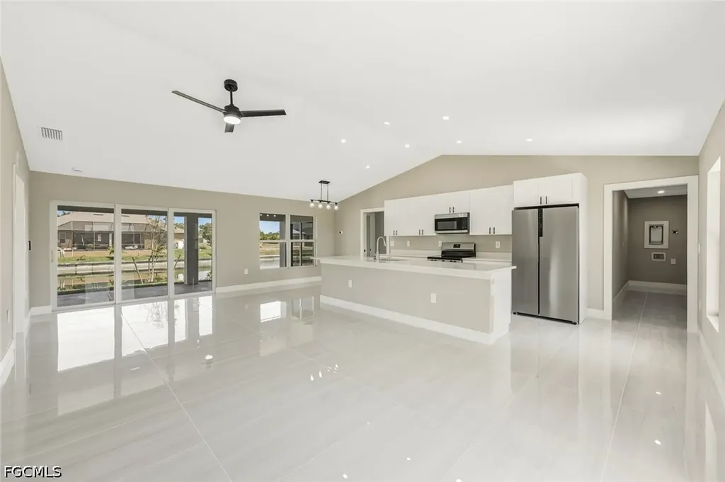 2821 NW 25th Lane Cape Coral FL 33993