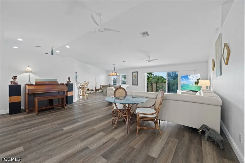 4955 Mederia Lane Estero FL 33928