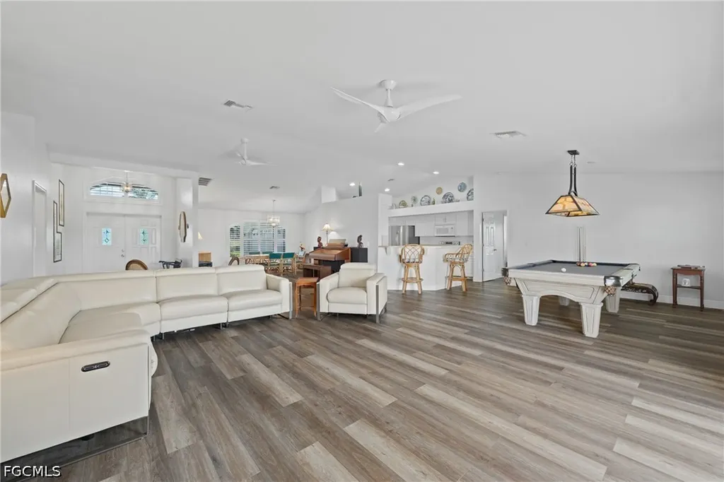 4955 Mederia Lane Estero FL 33928
