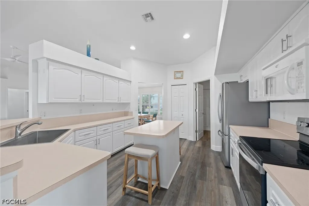 4955 Mederia Lane Estero FL 33928