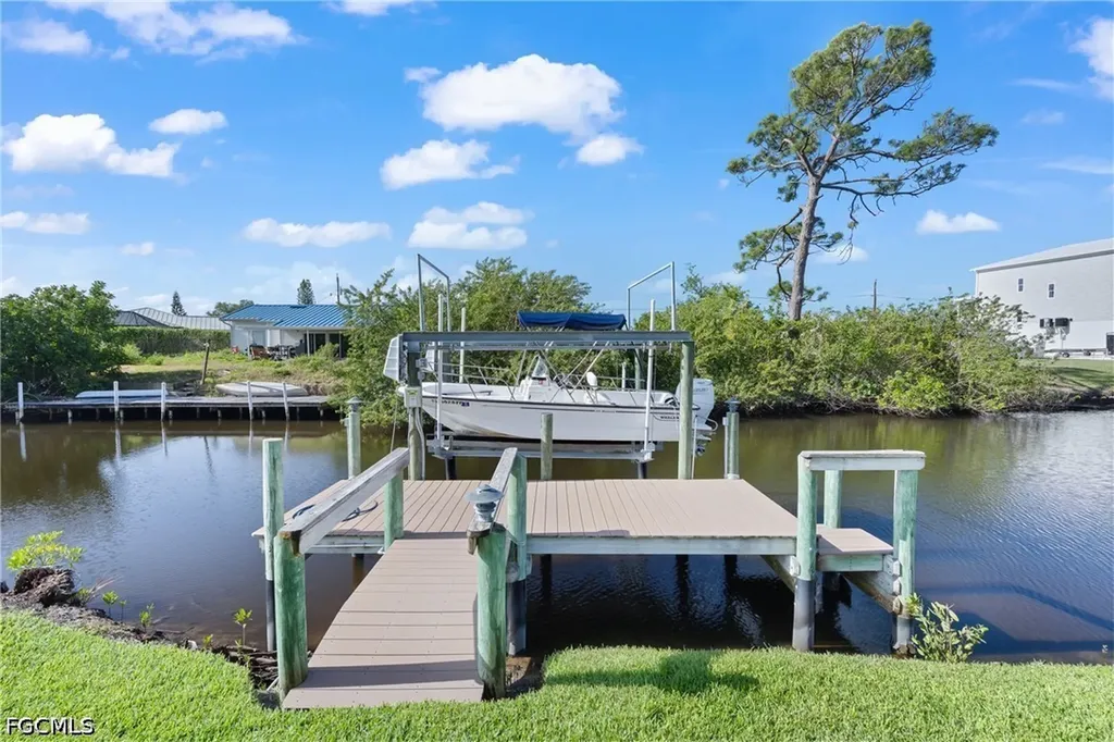 4955 Mederia Lane Estero FL 33928