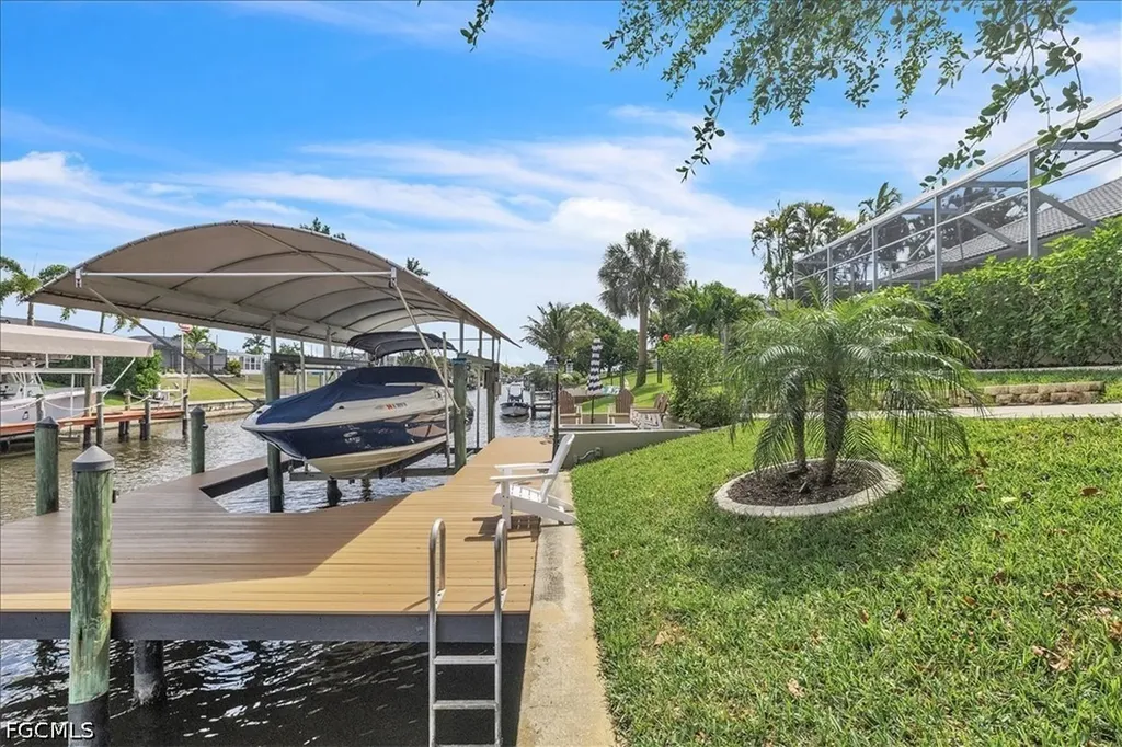 1313 SE 29th Terrace Cape Coral FL 33904
