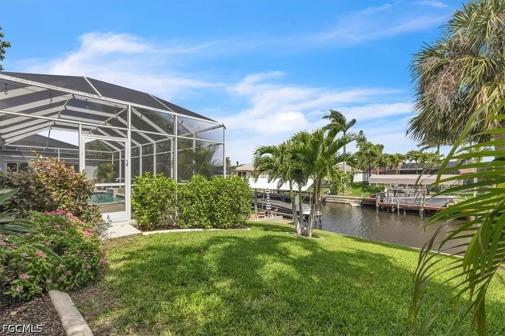 1313 SE 29th Terrace Cape Coral FL 33904