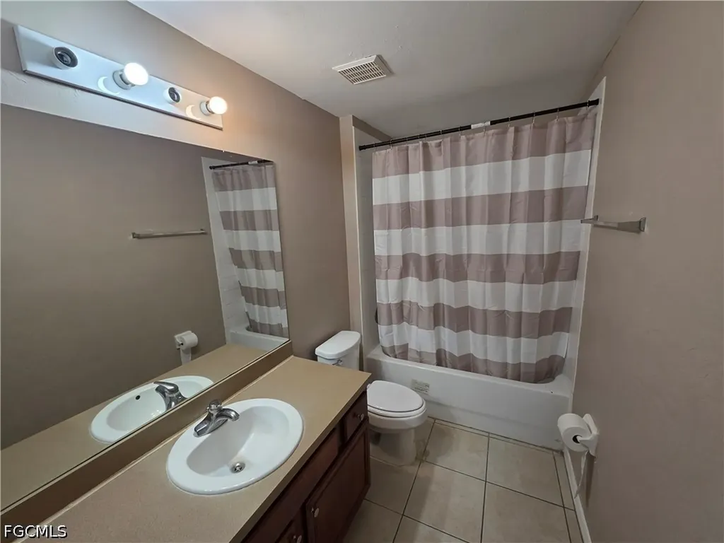 4647 24th Street SW Lehigh Acres FL 33973