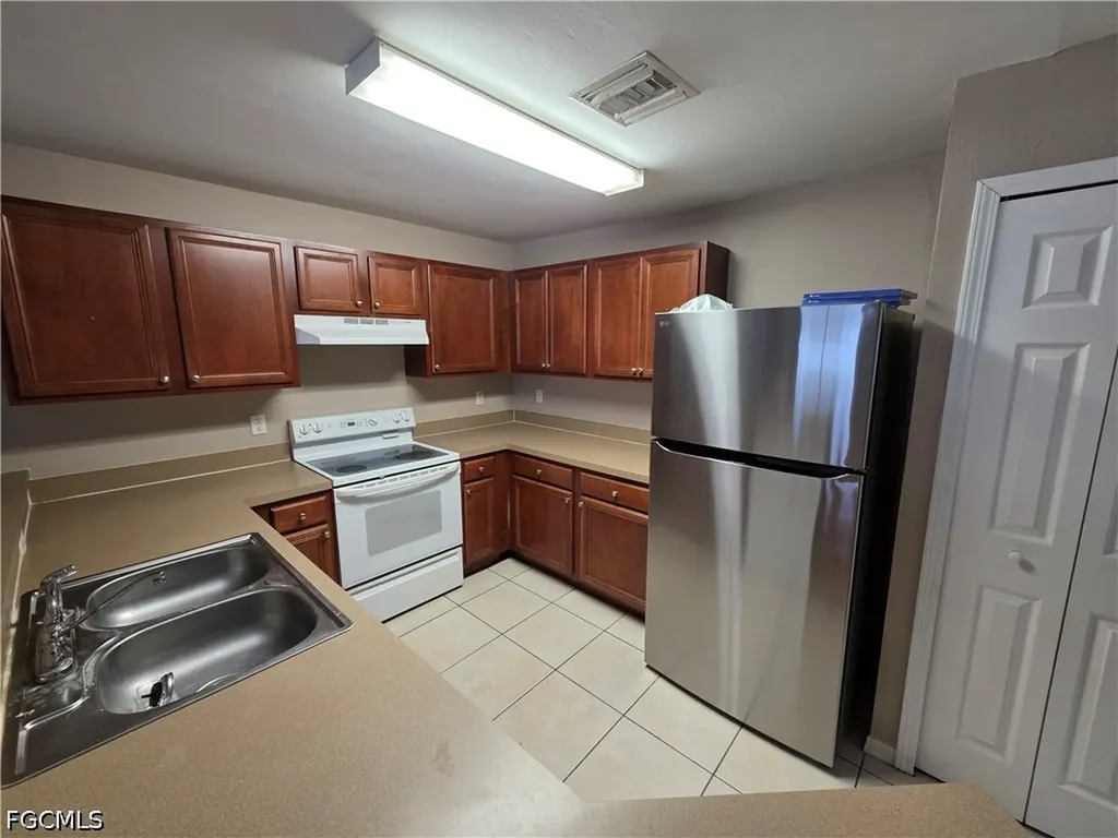 4647 24th Street SW Lehigh Acres FL 33973