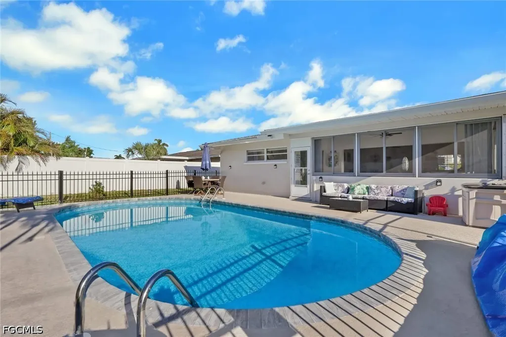 752 Coral Drive Cape Coral FL 33904