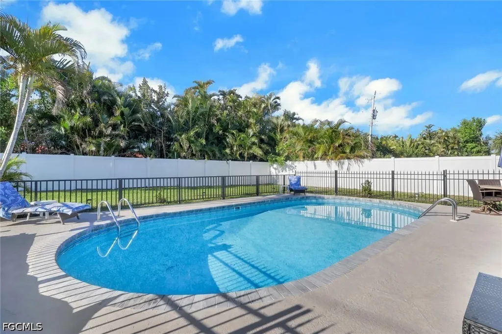 752 Coral Drive Cape Coral FL 33904
