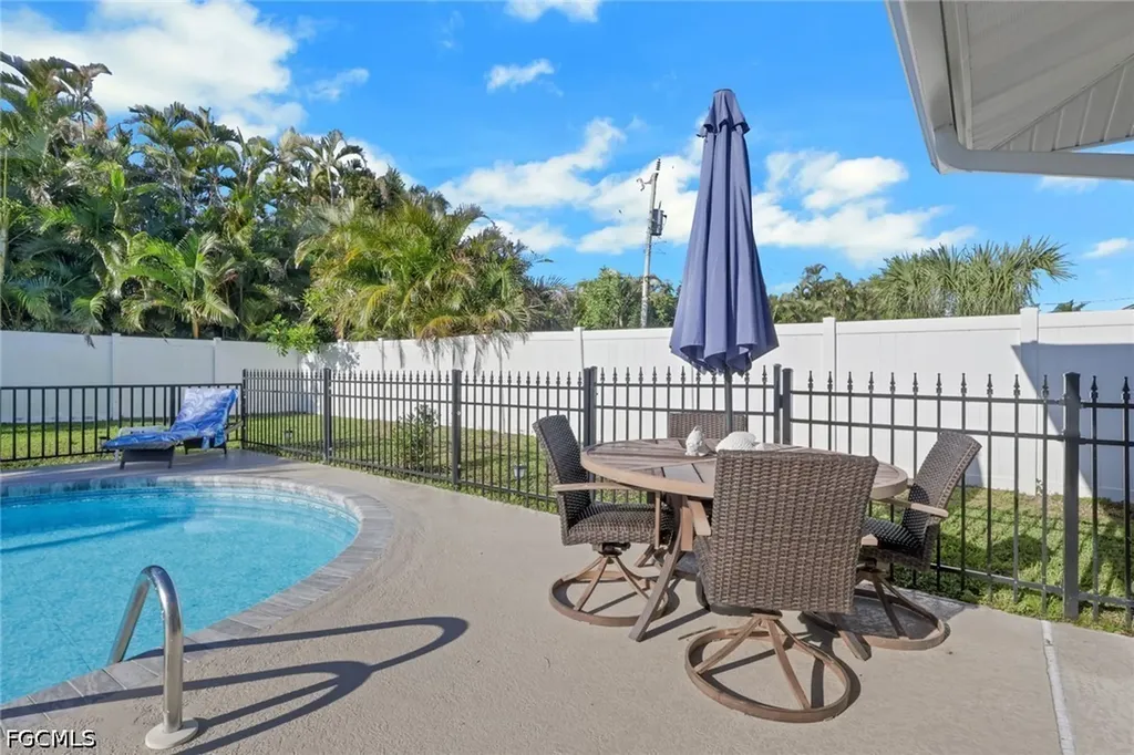 752 Coral Drive Cape Coral FL 33904