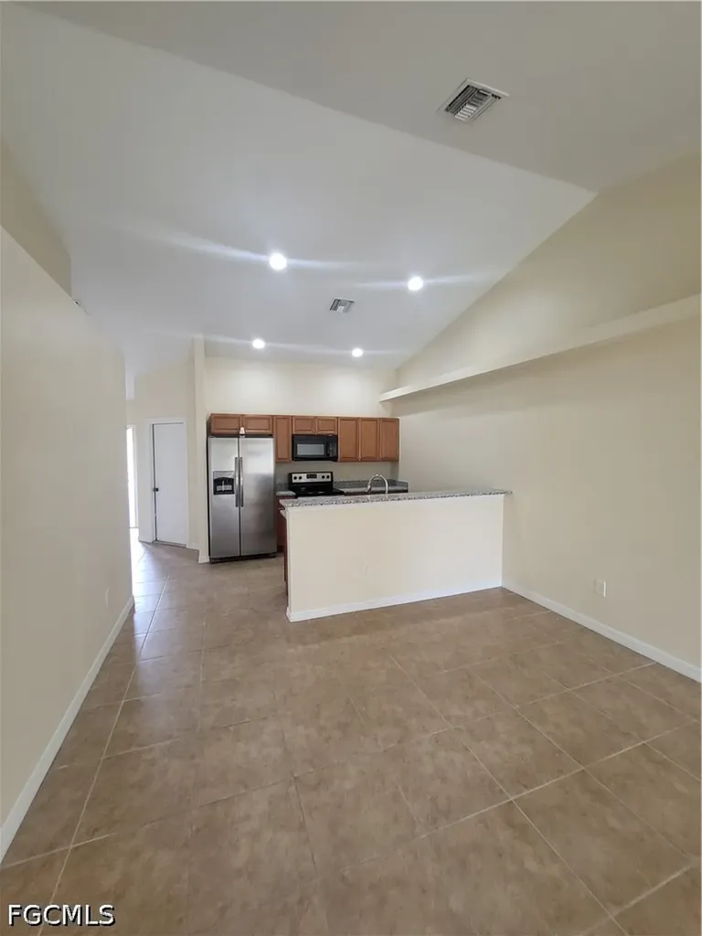 1916 SW 15th Place Cape Coral FL 33991