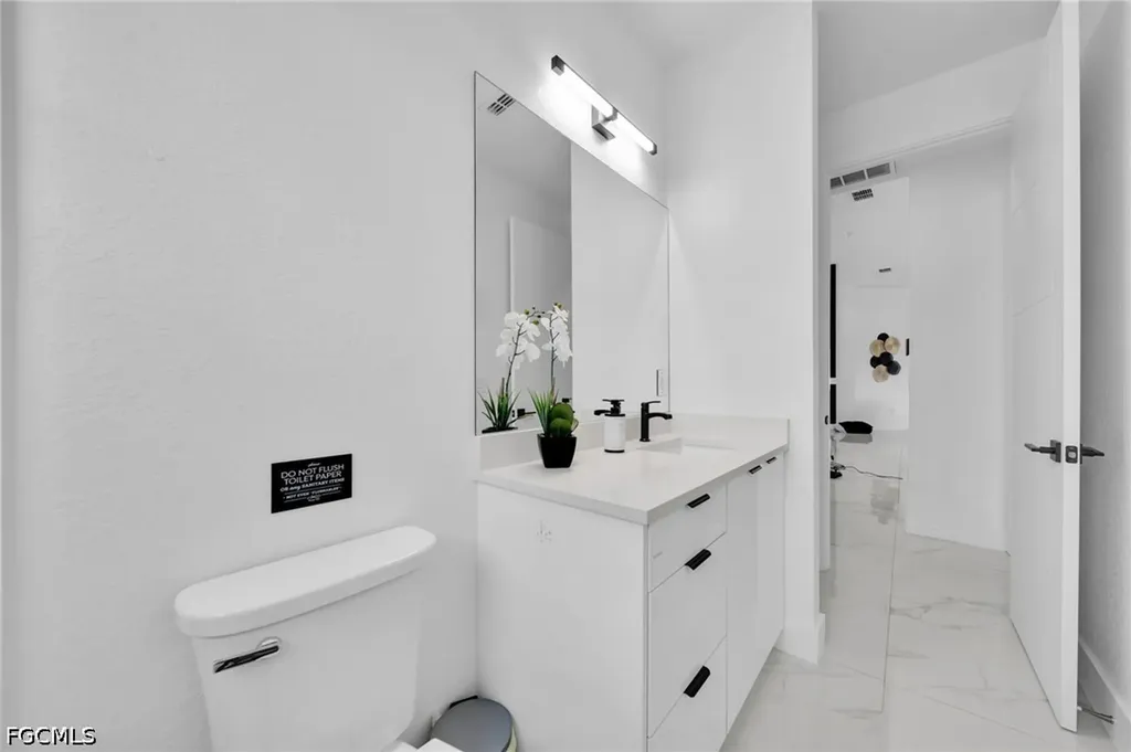 523 NW 16th Place Cape Coral FL 33993