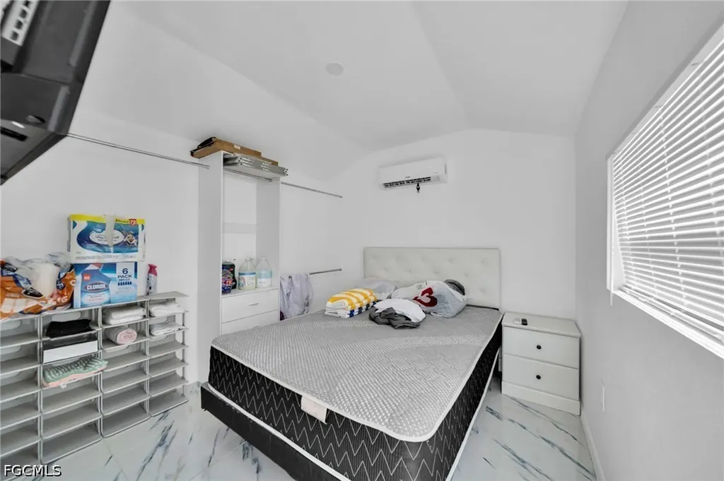523 NW 16th Place Cape Coral FL 33993
